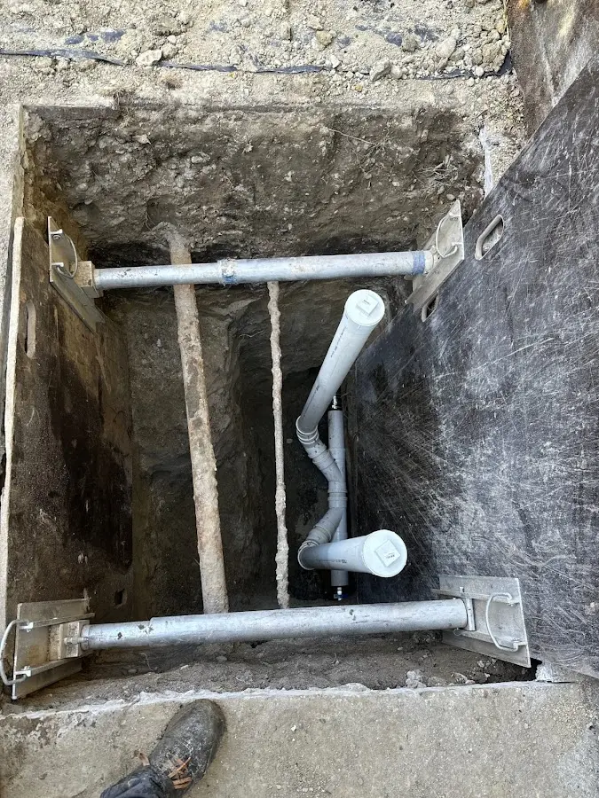 Experienced plumber completing Gas Line Repair work in East Orange